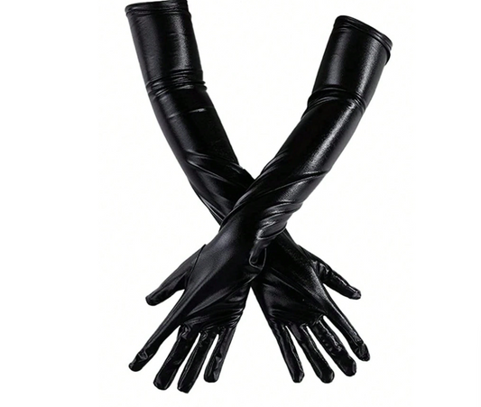 Carenne – latex maszk, nyaklánc és kesztyű