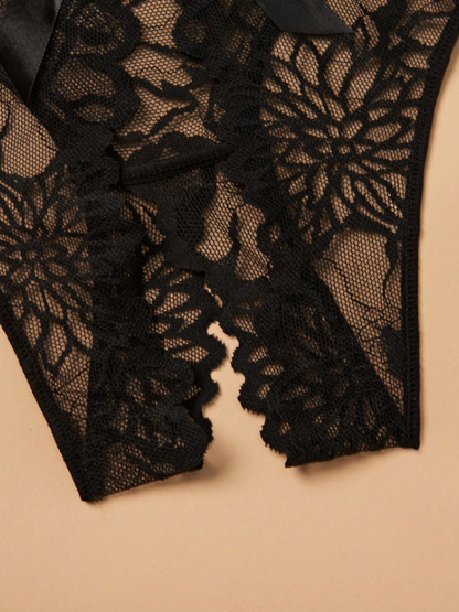 Amara – plus size csipkés nyitott tanga