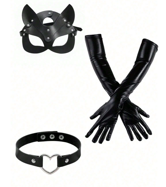 Carenne – latex maszk, nyaklánc és kesztyű