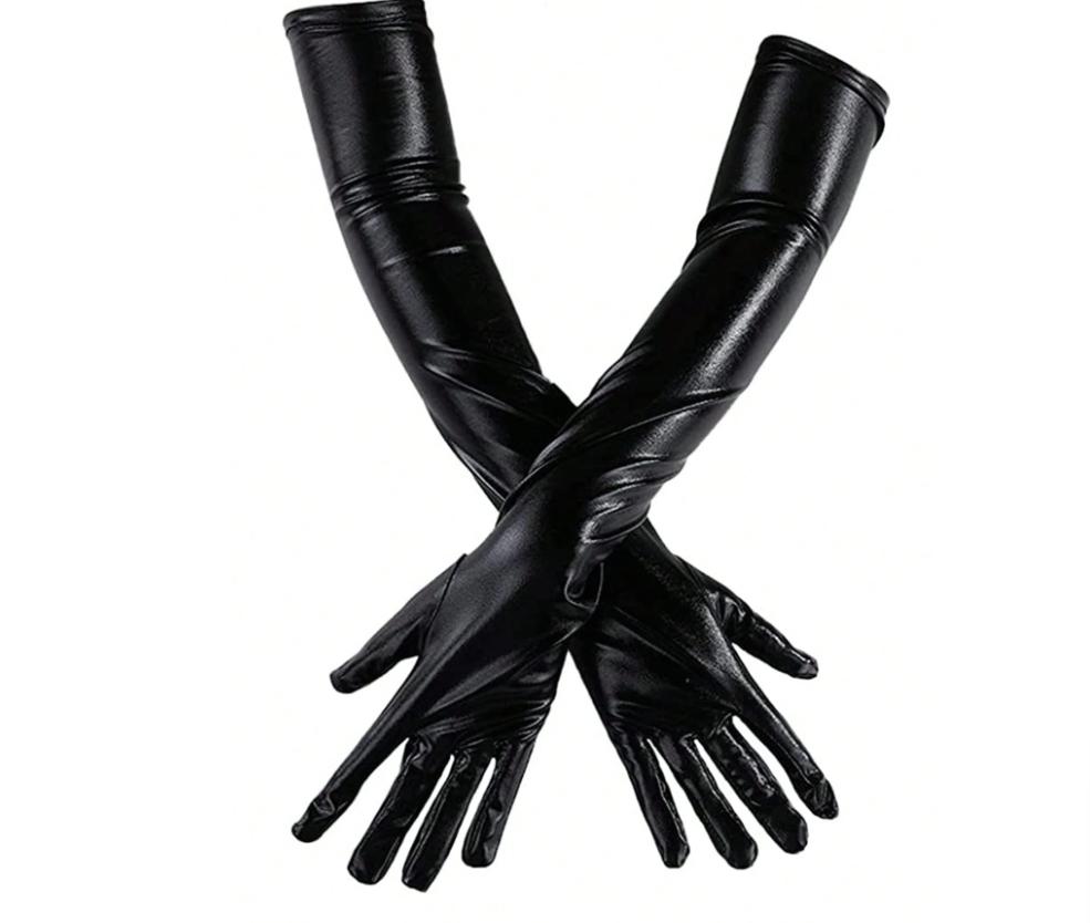 Carenne – latex maszk, nyaklánc és kesztyű